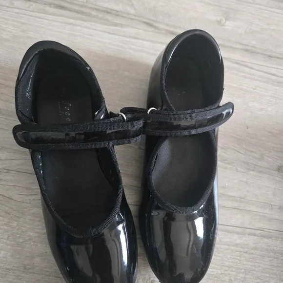 Freestyle Tap Shoes - Picture 2 of 6